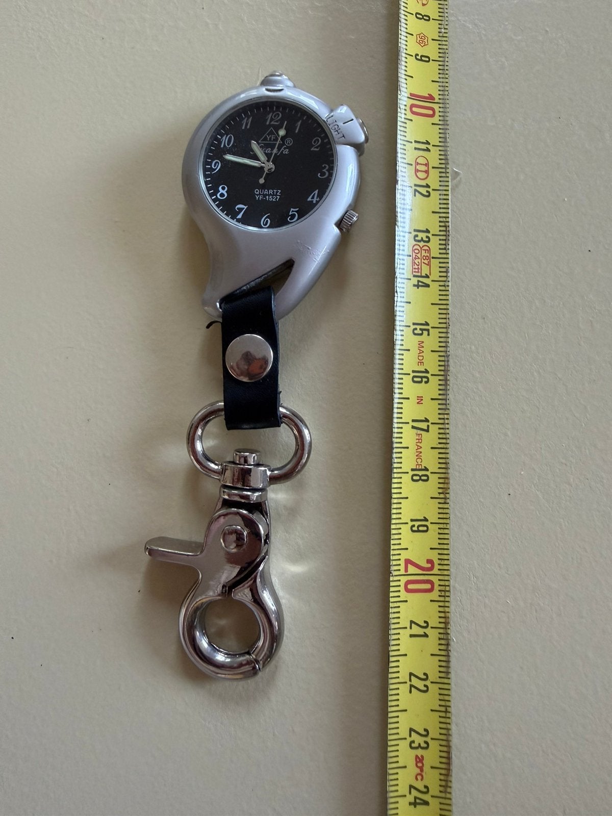 Vintage mat grijs zakhorloge met zwarte wijzerplaat, Overige merken, Staal, Zakhorloge, Staal