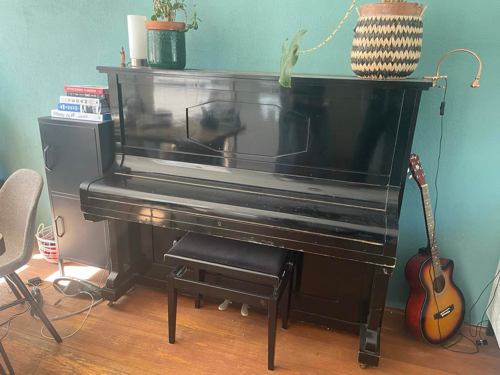 Zwarte piano, gebruikt, in goede staat, Muziek en Instrumenten, Piano's, Ophalen, Gebruikt, Zwart, Piano
