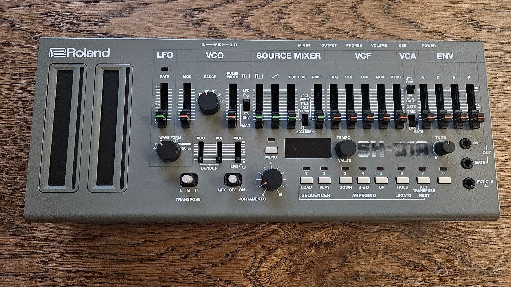 Roland | SH-01A Boutique synthesizer & DK-01 Boutique dock, Muziek en Instrumenten, Verzenden, Roland, Overige aantallen, Zo goed als nieuw