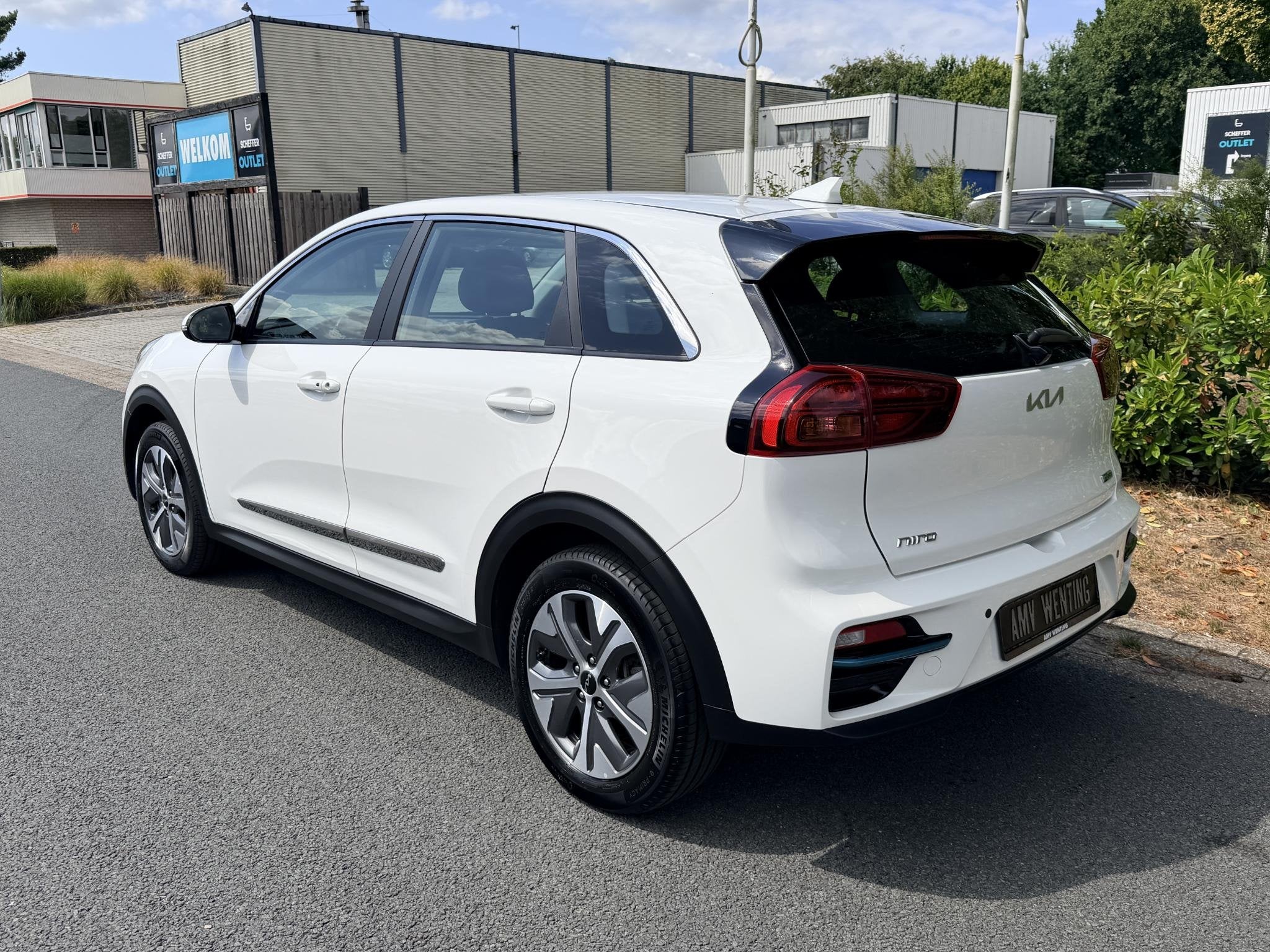 Kia e-Niro ComfortLine 64 kWh 204PK ACC•Camera•Keyless, Auto's, Gebruikt, 1712 kg, Leder en Stof, 628 min