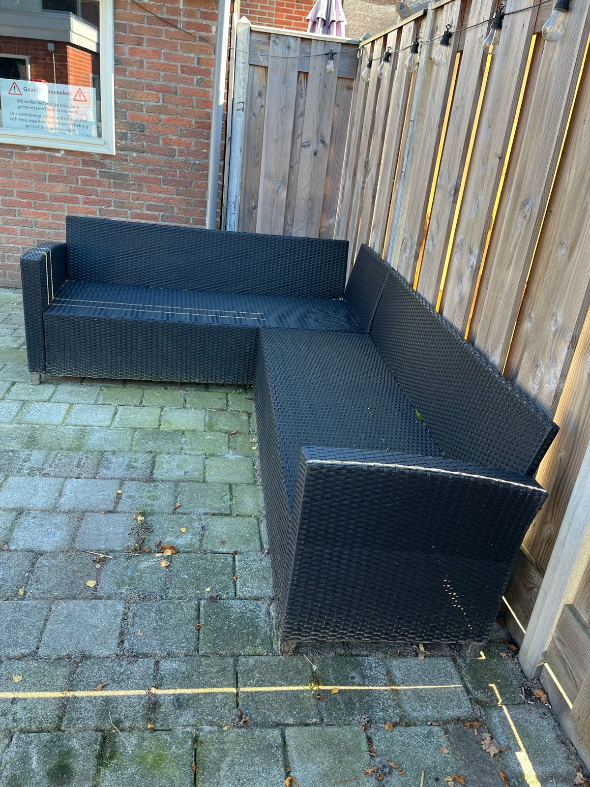 Nette loungeset met kussens, Ophalen, 4 zitplaatsen, Zo goed als nieuw, Loungeset