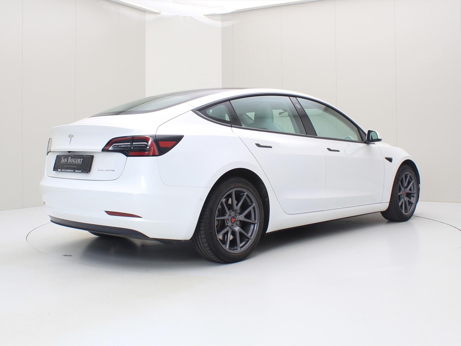 Tesla Model 3 Long-Range AWD 351pk 75 kWh UPGRADE [ WIT LEDE, Auto's, Tesla, Automaat, Gebruikt, Wit, 351 pk