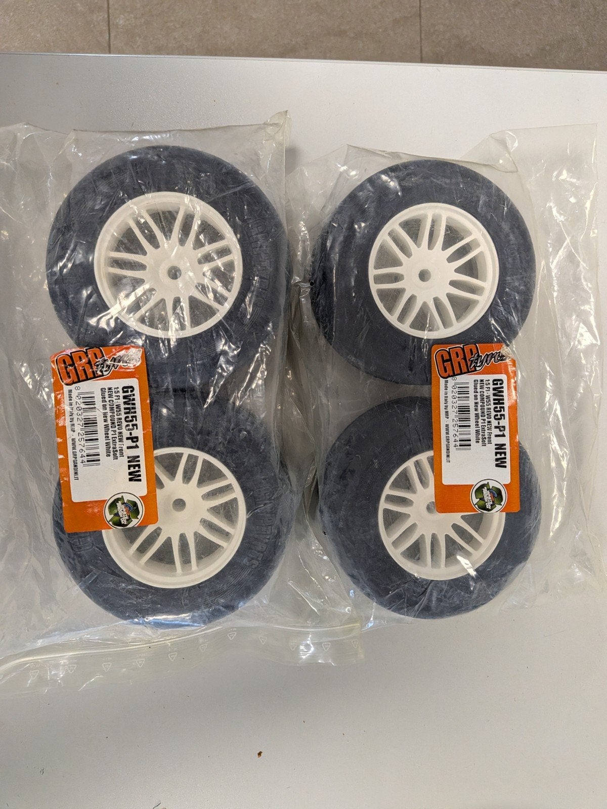 Nieuwe GRP Tyres GW55-P1 RC Auto Banden (4 stuks), Ophalen of Verzenden, Nieuw, Auto