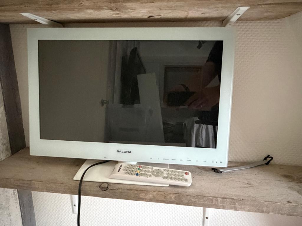 Salora 22LED6115CDW LED TV - Compact en Wit, Audio, Tv en Foto, Televisies, 50 Hz, HD Ready (720p), 40 tot 60 cm, Ophalen