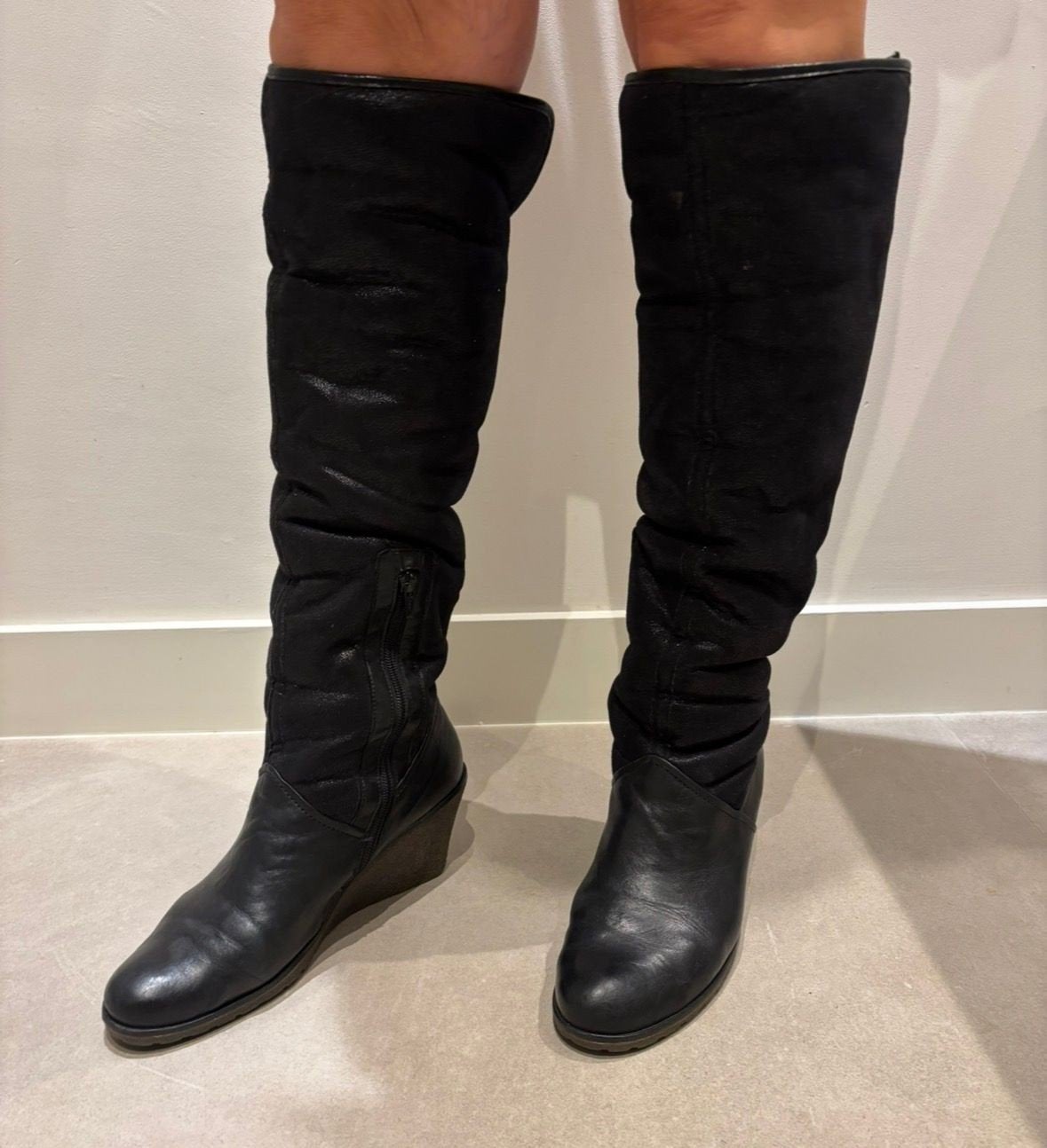 Gabor zwarte laarzen met sleehak, maat 6.5 (40), Kleding | Dames, Schoenen, Hoge laarzen, Zwart, Gabor, Ophalen of Verzenden