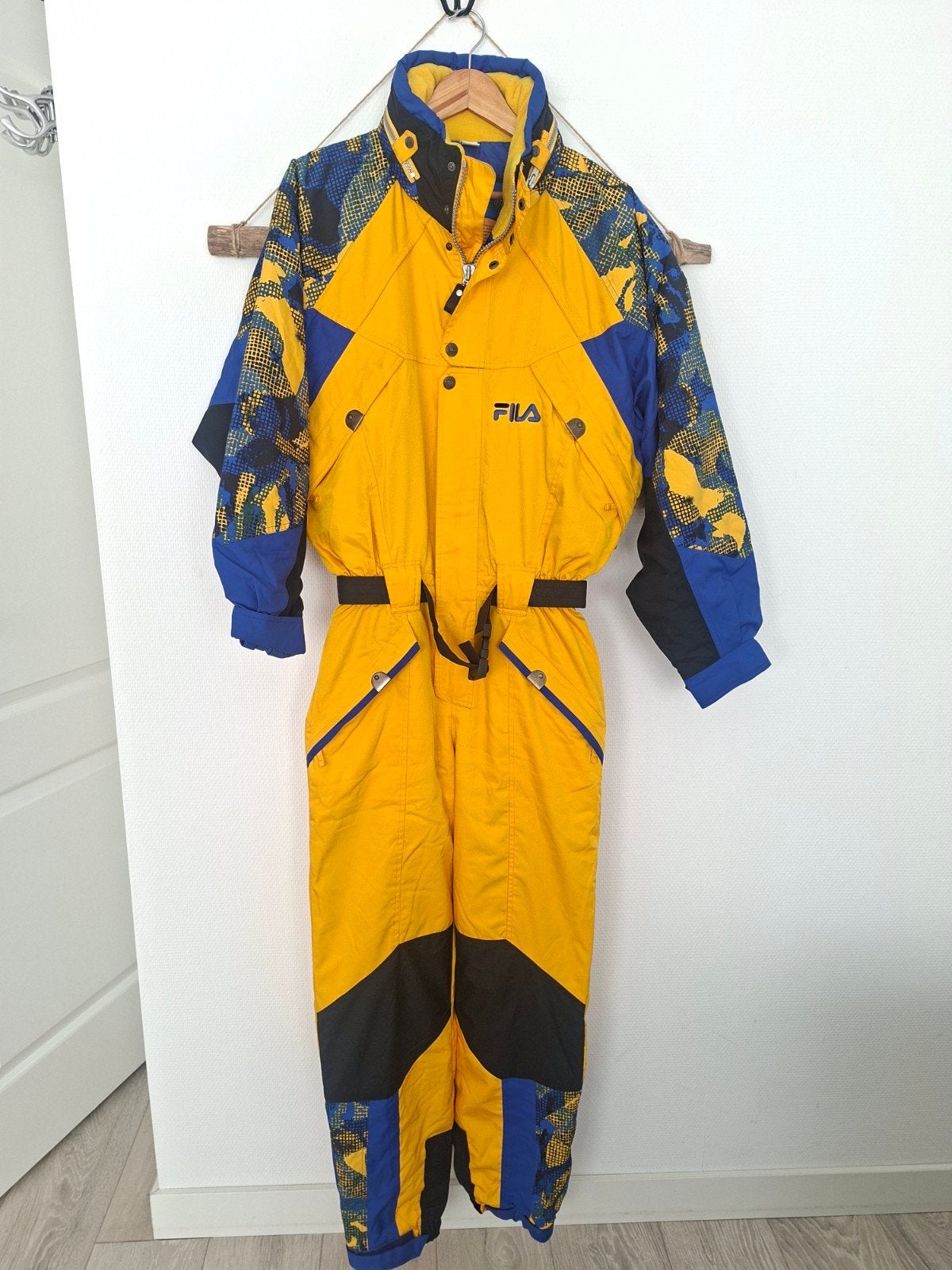 vintage skipak 44/M FILA retro fout après-ski klunen carnava, Overige merken, 160 tot 180 cm, Ophalen of Verzenden, Zo goed als nieuw