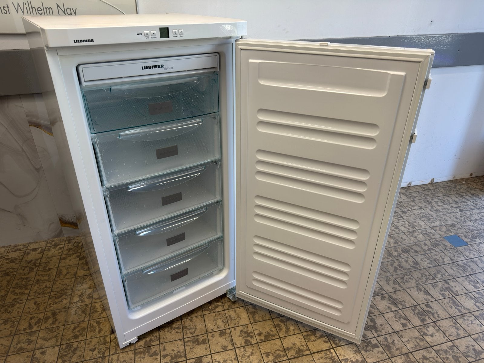 Liebherr Vrieskast A+ No Frost 125x60 cm - Zeer Goede Staat, Ophalen, Zo goed als nieuw, Energieklasse A of zuiniger, 120 tot 140 cm