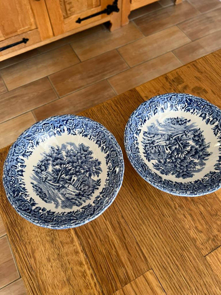 2x Stafford Shire England schaaltje, Ophalen of Verzenden
