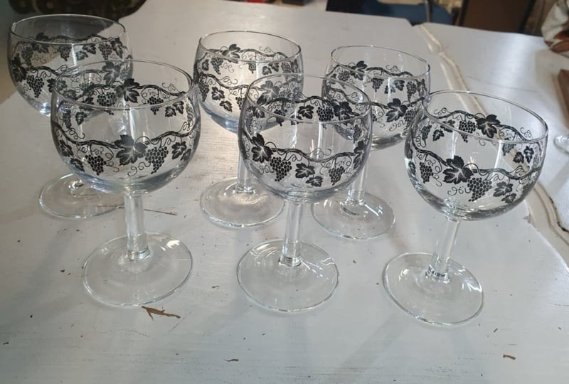 Set van 6 vintage mooie Moezel wijnglazen met druivenmotief, Ophalen of Verzenden, Zo goed als nieuw, Overige typen