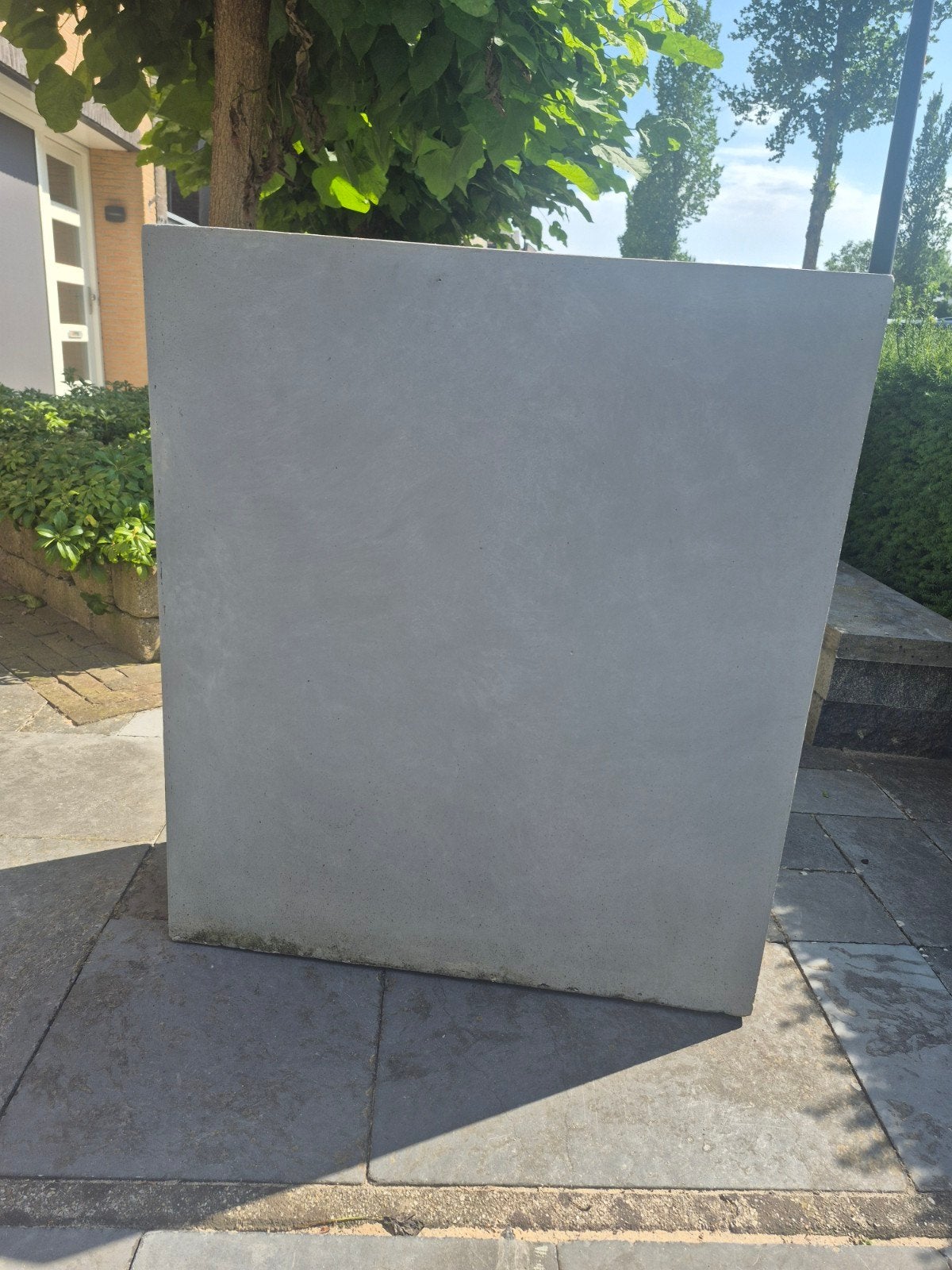 Grote lichtgrijze plantenbak van Intratuin, Ophalen, Rechthoekig, Balkon, 60 cm of meer