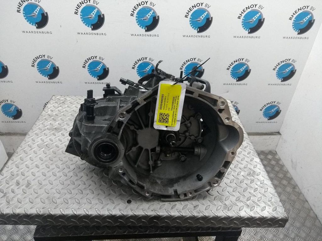 HYUNDAI I10 TRANSMISSIE / VERSNELLINGSBAK 2015, Ophalen of Verzenden, Gebruikt, Stiba lid