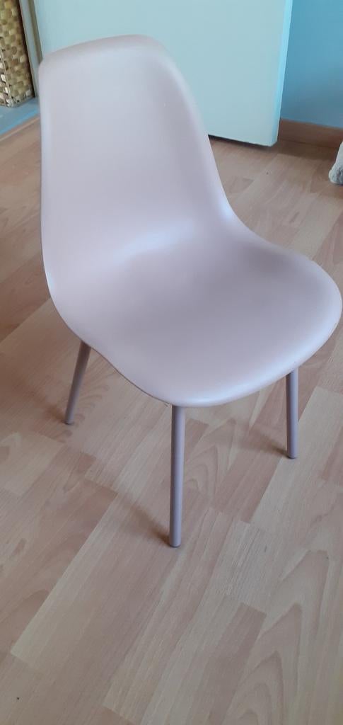 Leuk stoeltje - ideaal voor kinderkamer of speelhoek, Ophalen, Kunststof, Gebruikt, Overige kleuren