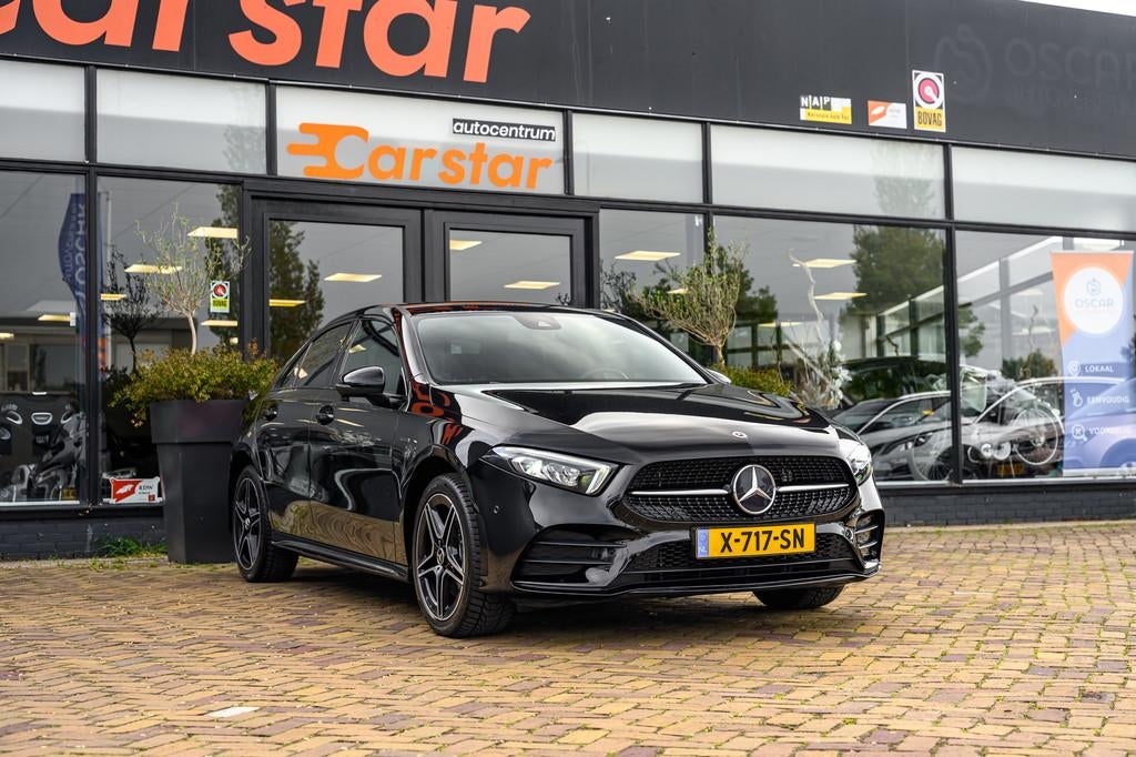 Mercedes-Benz A-klasse 250 e Business Solution AMG Limited|C, Auto's, Gebruikt, 4 cilinders, 15 kWh, Leder en Stof