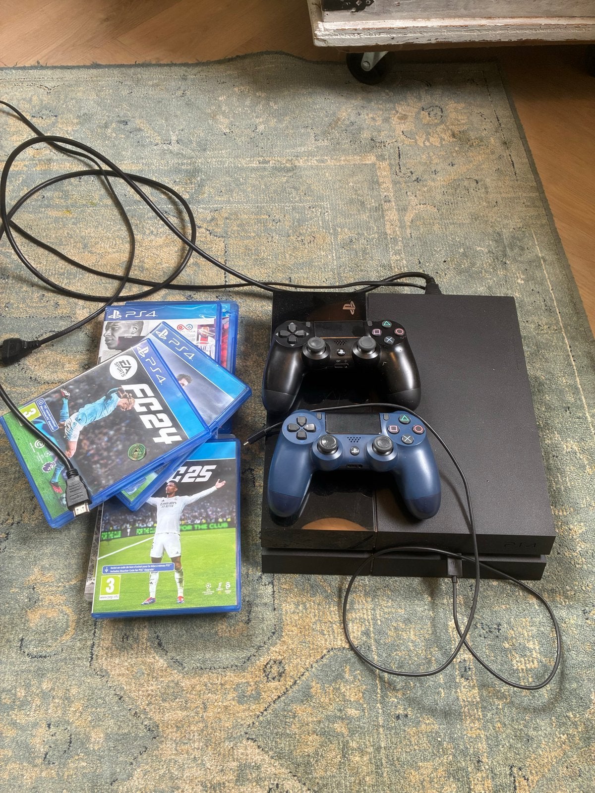PlayStation 4 met 2 controllers en games, Ophalen, Met 2 controllers, Original, 500 GB