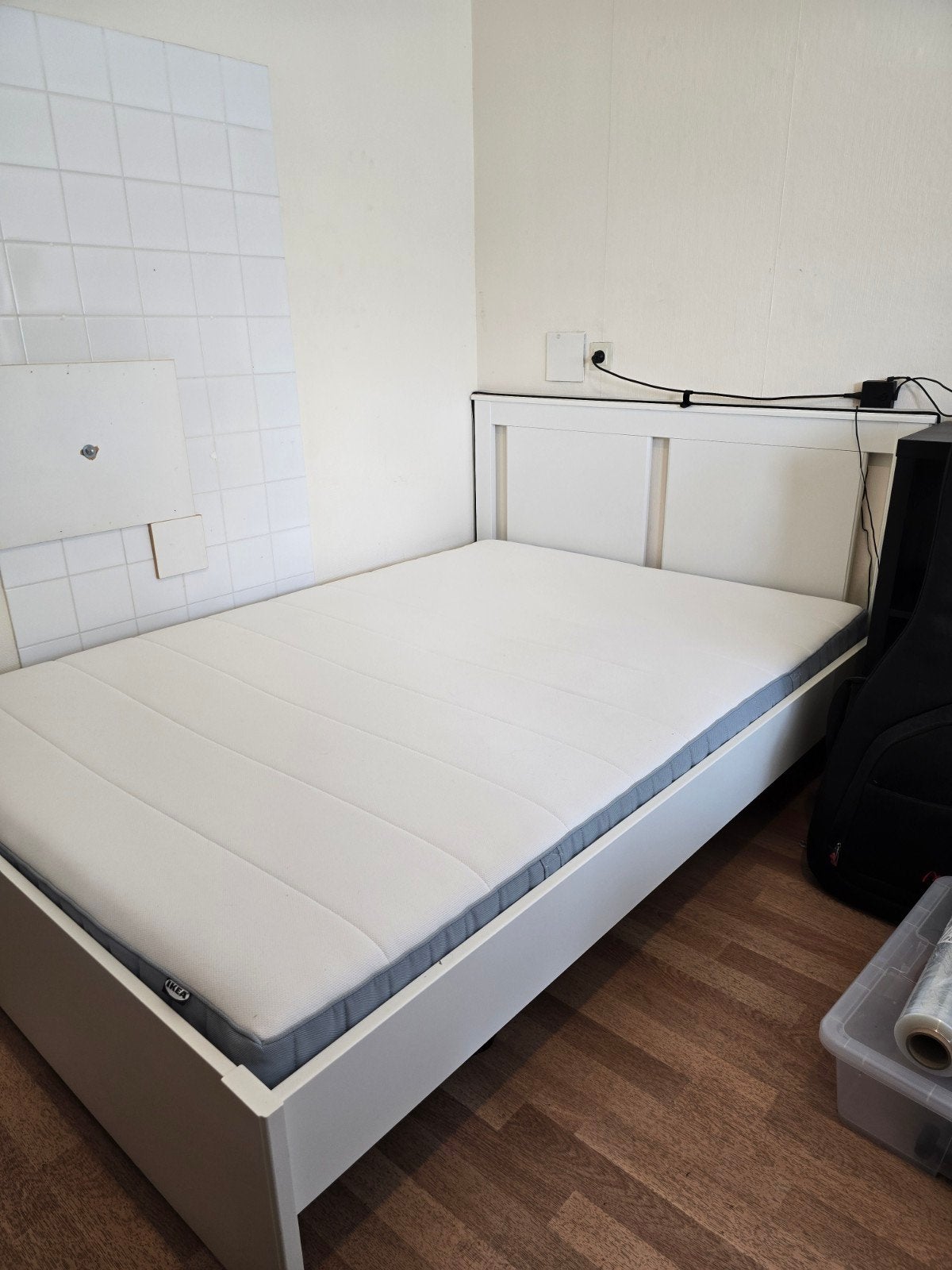 IKEA Songesand bedframe met Vesteroy matras 140x200 cm, Ophalen, Wit, Tweepersoons, 140 cm