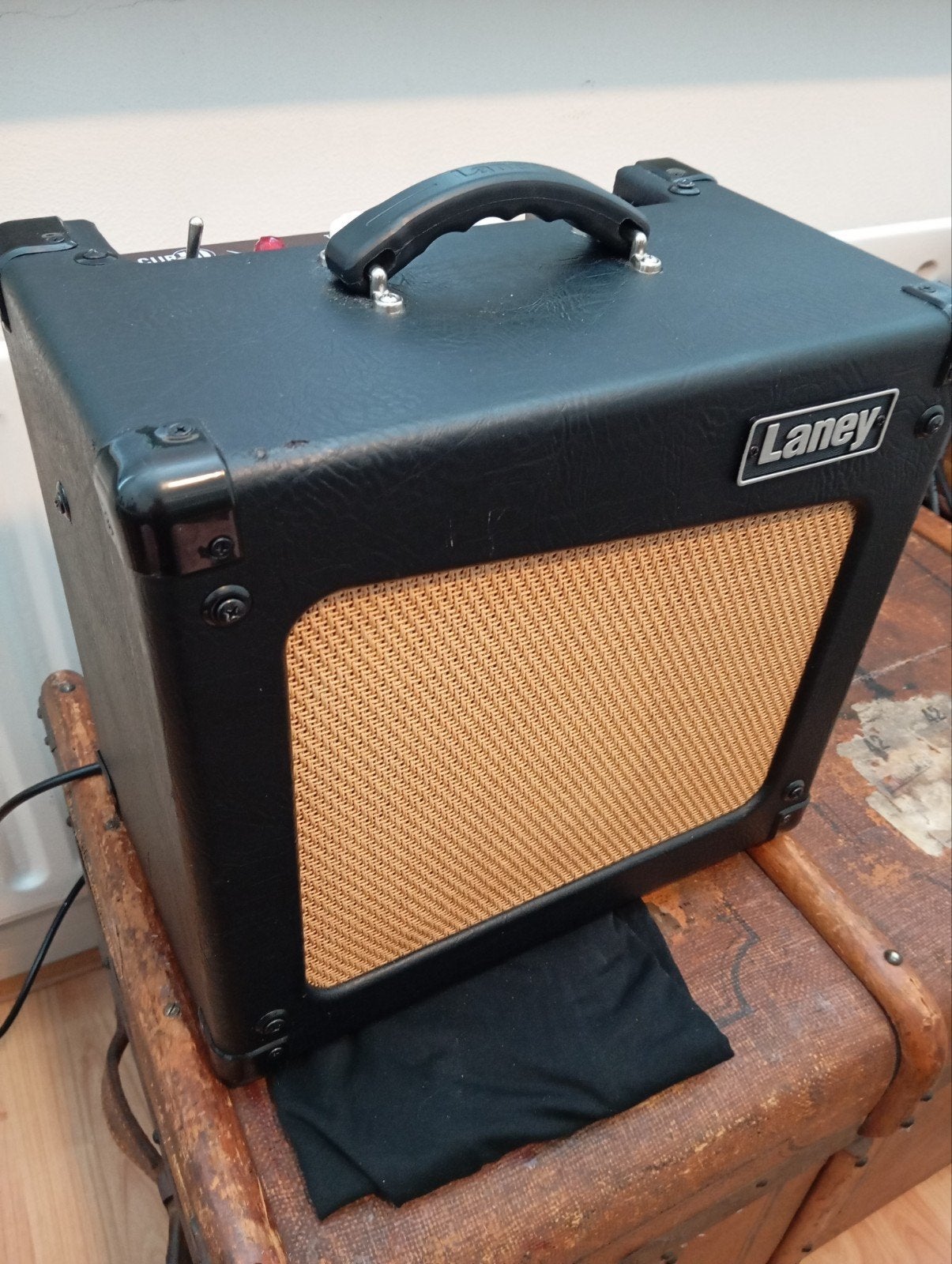 Laney Cub 10, 10 watt buizen, 10 inch speaker, Ophalen of Verzenden, Zo goed als nieuw, Solid body, Overige merken