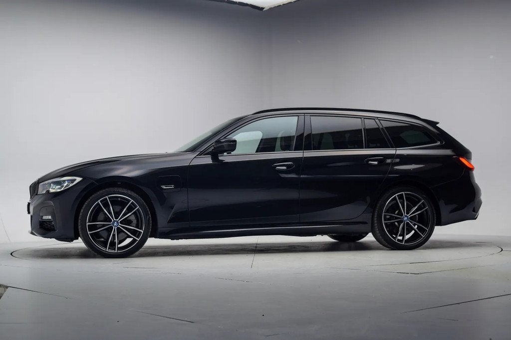BMW 3 Serie Touring 320e M Sport High Executive Aut. [ Navi, Auto's, BMW, 1998 cc, 1800 kg, Gebruikt, Hybride Elektrisch/Benzine