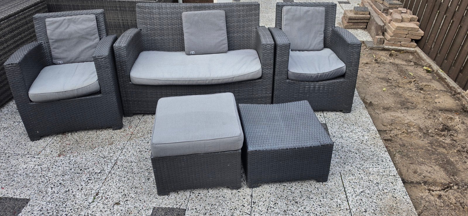 Wicker Loungeset - 2 Stoelen, Bank en 2 Hockers, Tuin en Terras, Tuinsets en Loungesets, Ophalen, 4 zitplaatsen, Gebruikt, Loungeset