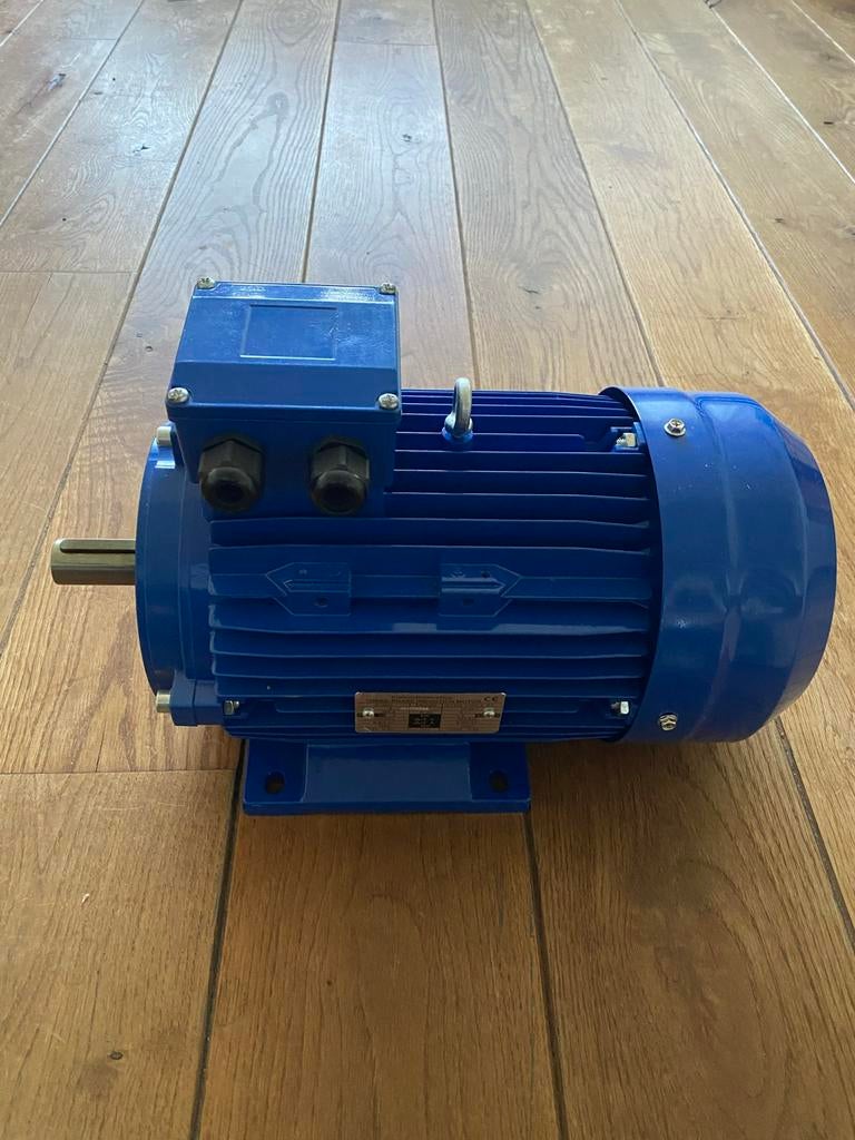 Nieuwe 4kW Elektromotor - 1500 tpm, Ophalen of Verzenden, Nieuw, Elektromotor, 1400 tot 1800 rpm