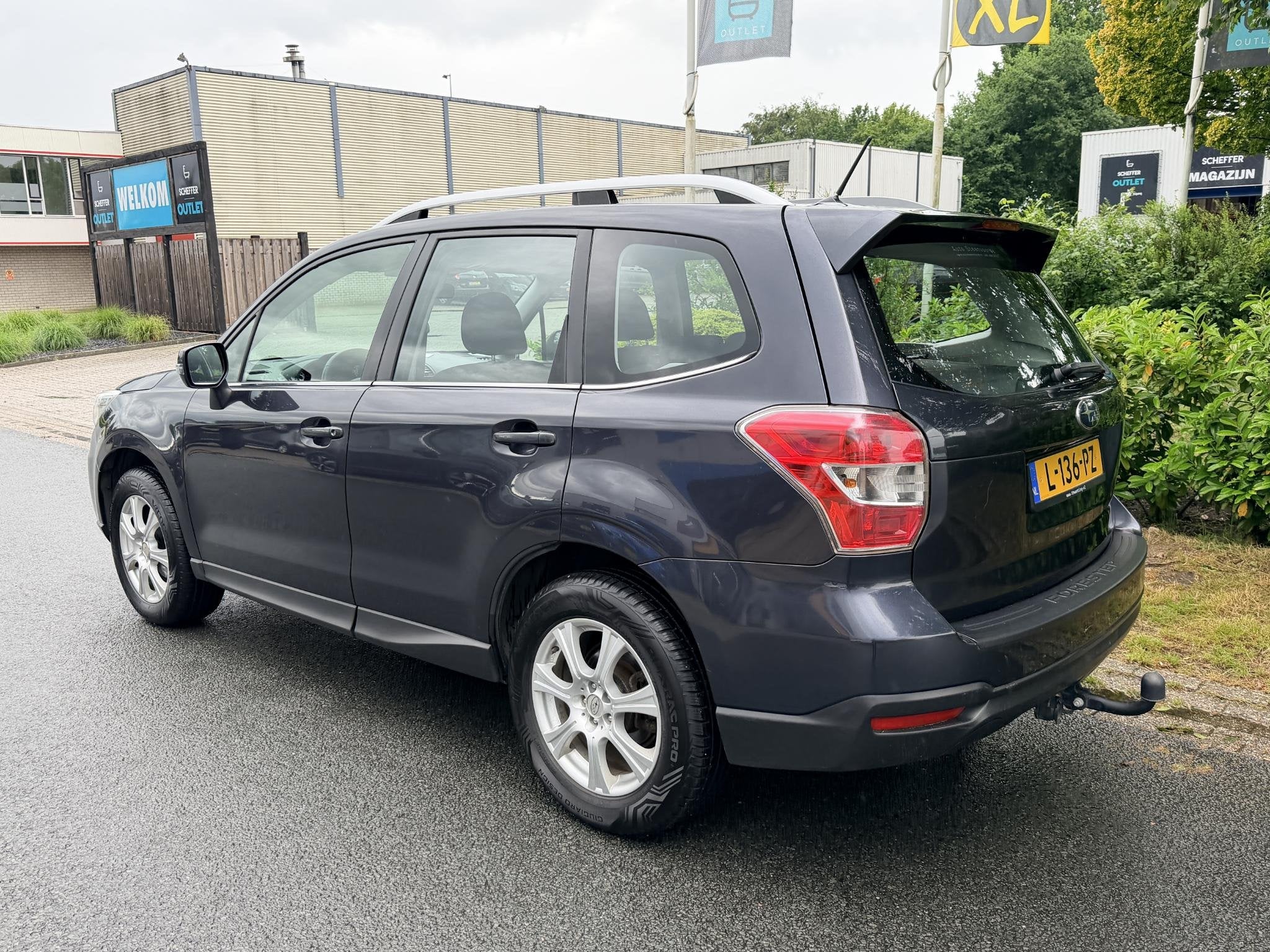 Subaru Forester 2.0 Luxury 150PK AWD•Automaat•Trekhaak, Automaat, 4 cilinders, Zwart, Bedrijf