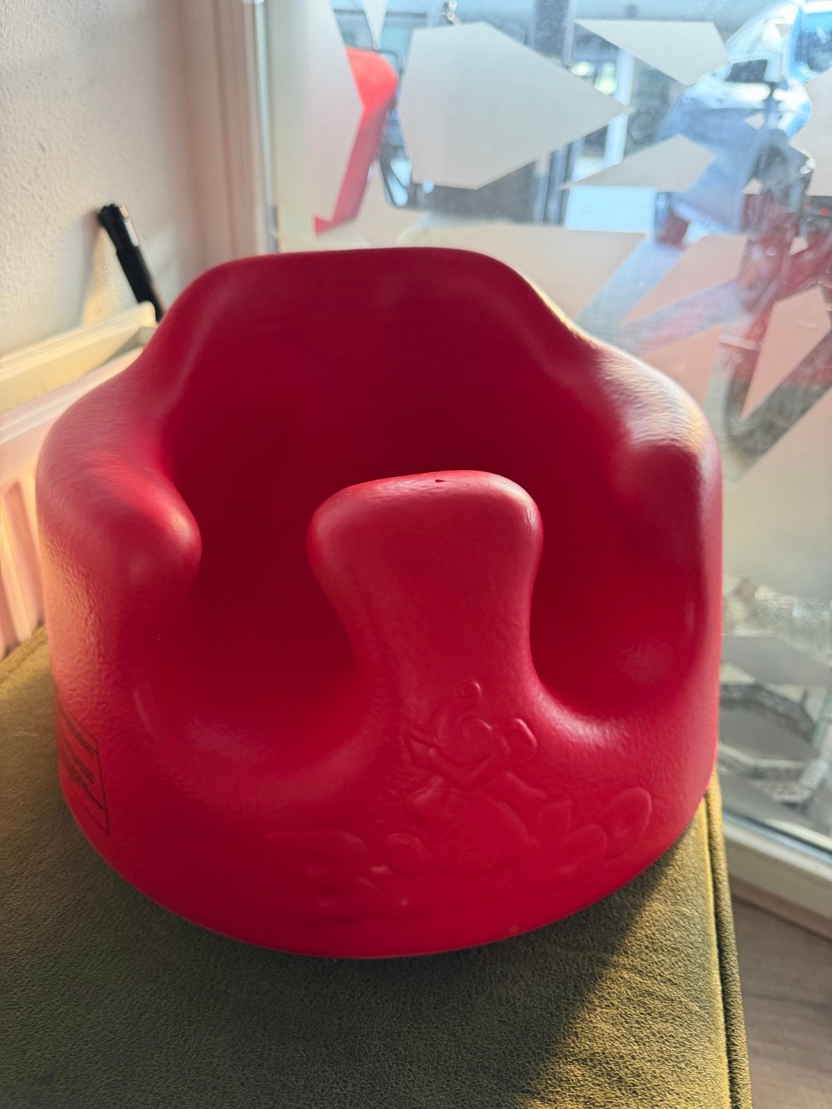 Rode Bumbo Vloerstoel - Perfect voor Baby's, Ophalen of Verzenden, Gebruikt, Overige typen