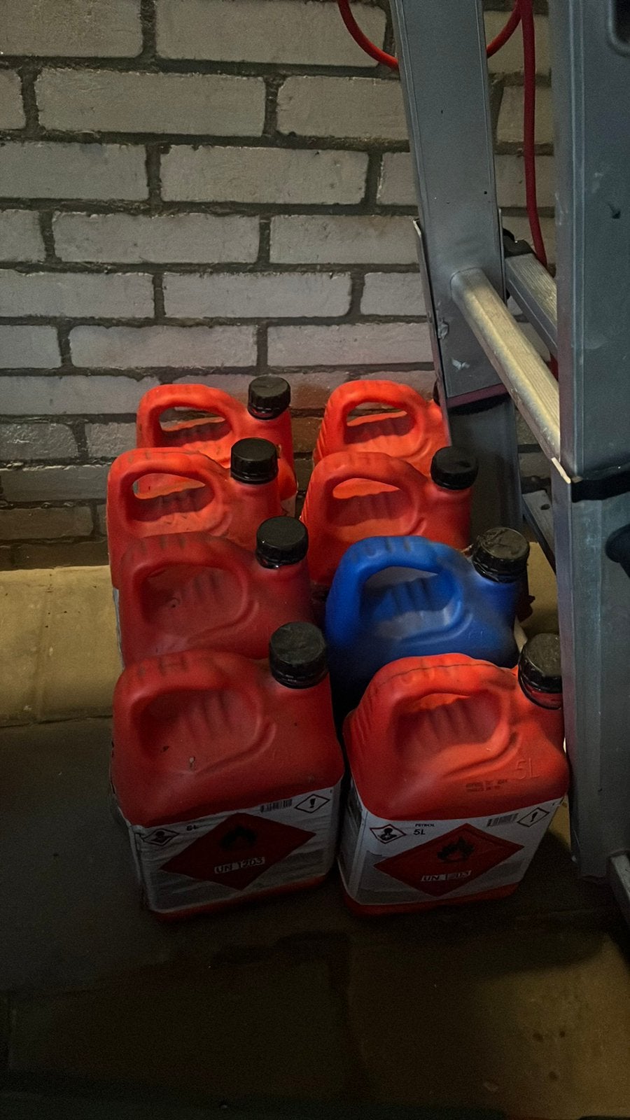 5 liter jerrycans 8 stuks - gratis ophalen, Ophalen, Zo goed als nieuw, 30 cm of meer