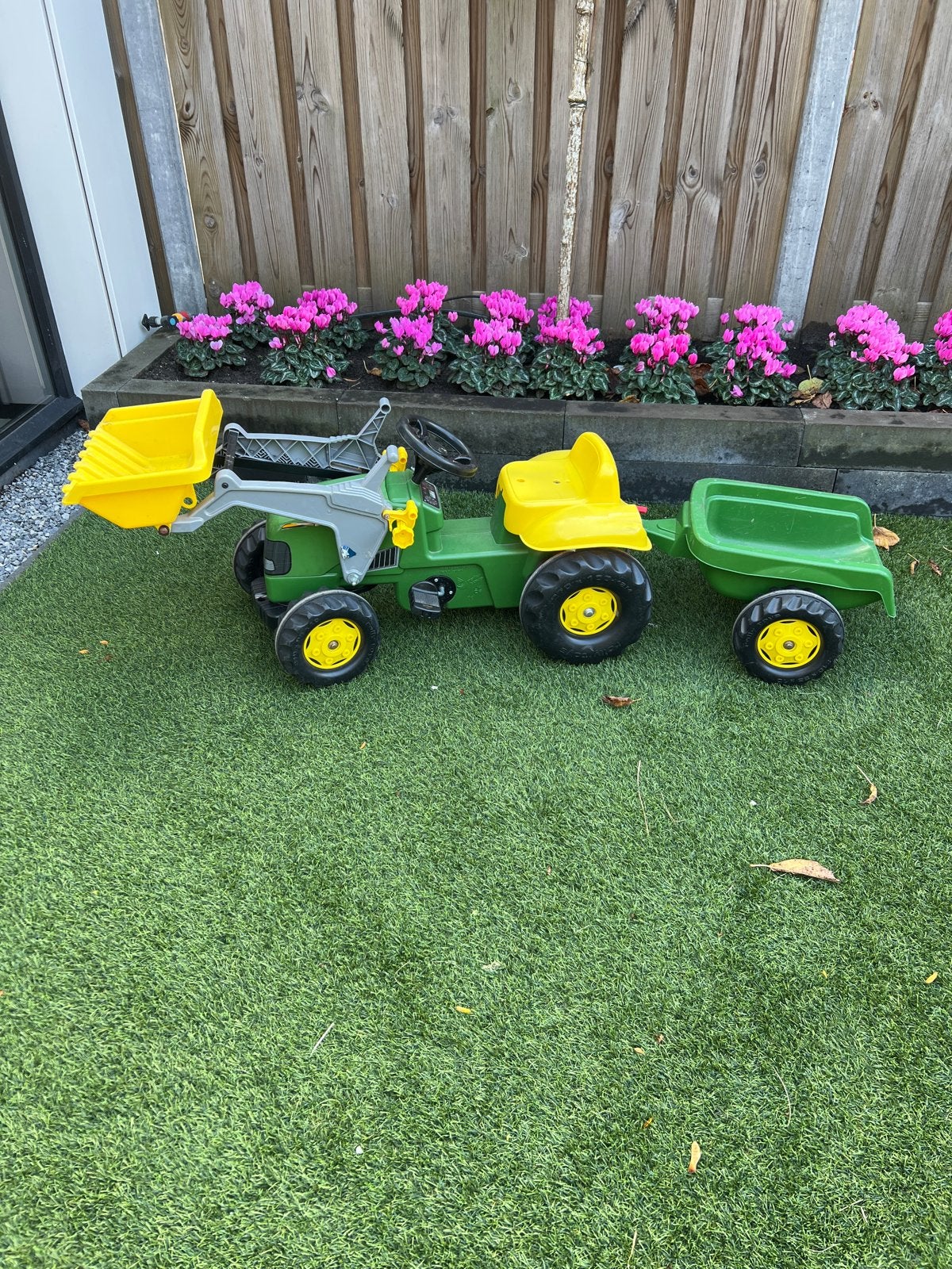 Traptractor met voorlader en aanhanger, Ophalen, Gebruikt