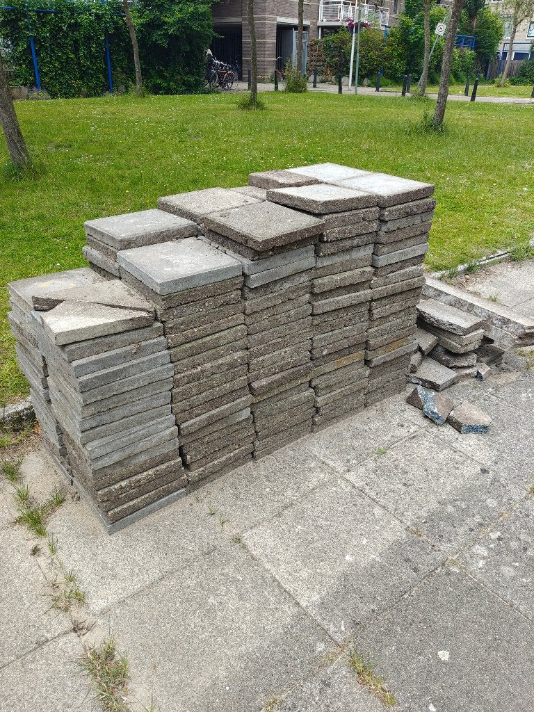 Tuintegels (gratis op te halen), Ophalen, Gebruikt, Beton, Terrastegels