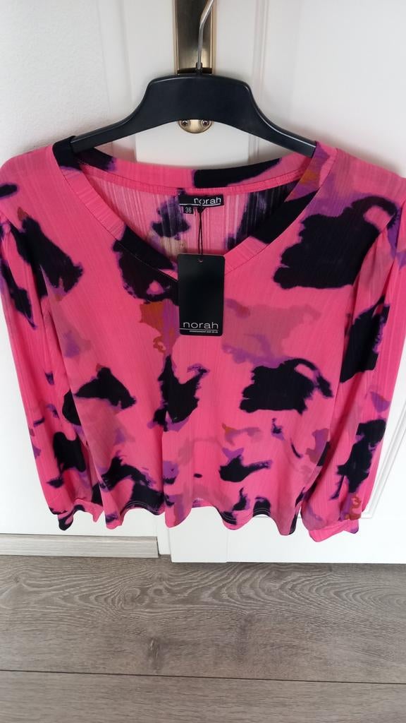 NORAH* FUCSHIA ROZE BLOUSE MET KLEURRIJKE PRINT NIEUW!!, Maat 38/40 (M), Nieuw, Ophalen of Verzenden, Roze
