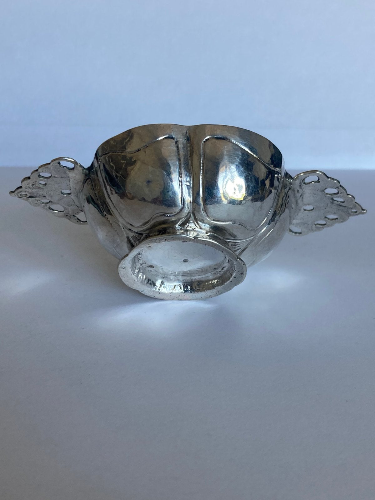 Mimiatuur zilveren brandewijnkom - 17e /18e eeuw, Ophalen of Verzenden, Zilver