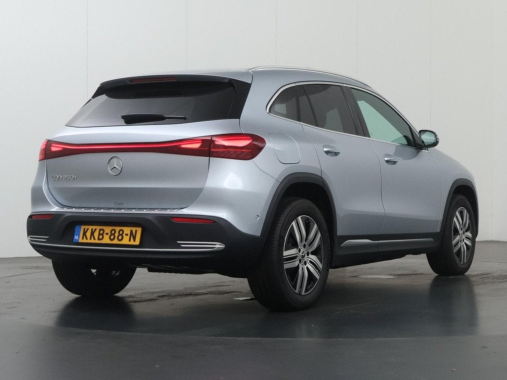 Mercedes-Benz EQA 250+ Business Solution Luxury 71 kWh | Pan, Auto's, Mercedes-Benz, 550 km, Zwart, 445 min, Automatische klimaatregeling