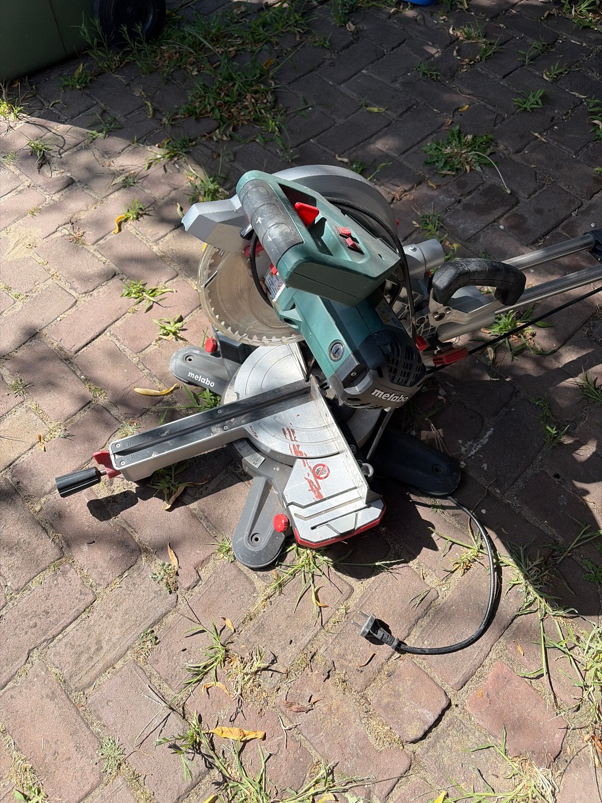 Metabo Afkortzaag - KGS 254 M Krachtige en Betrouwbare Zaag, Doe-het-zelf en Verbouw, Ophalen, Gebruikt, 70 mm of meer, Afkortzaag