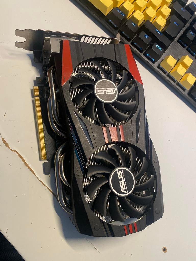 ASUS GTX 760 DirectCU II 2GB Grafische Kaart, Computers en Software, Videokaarten, PCI-Express 3, Gebruikt, HDMI, Ophalen of Verzenden