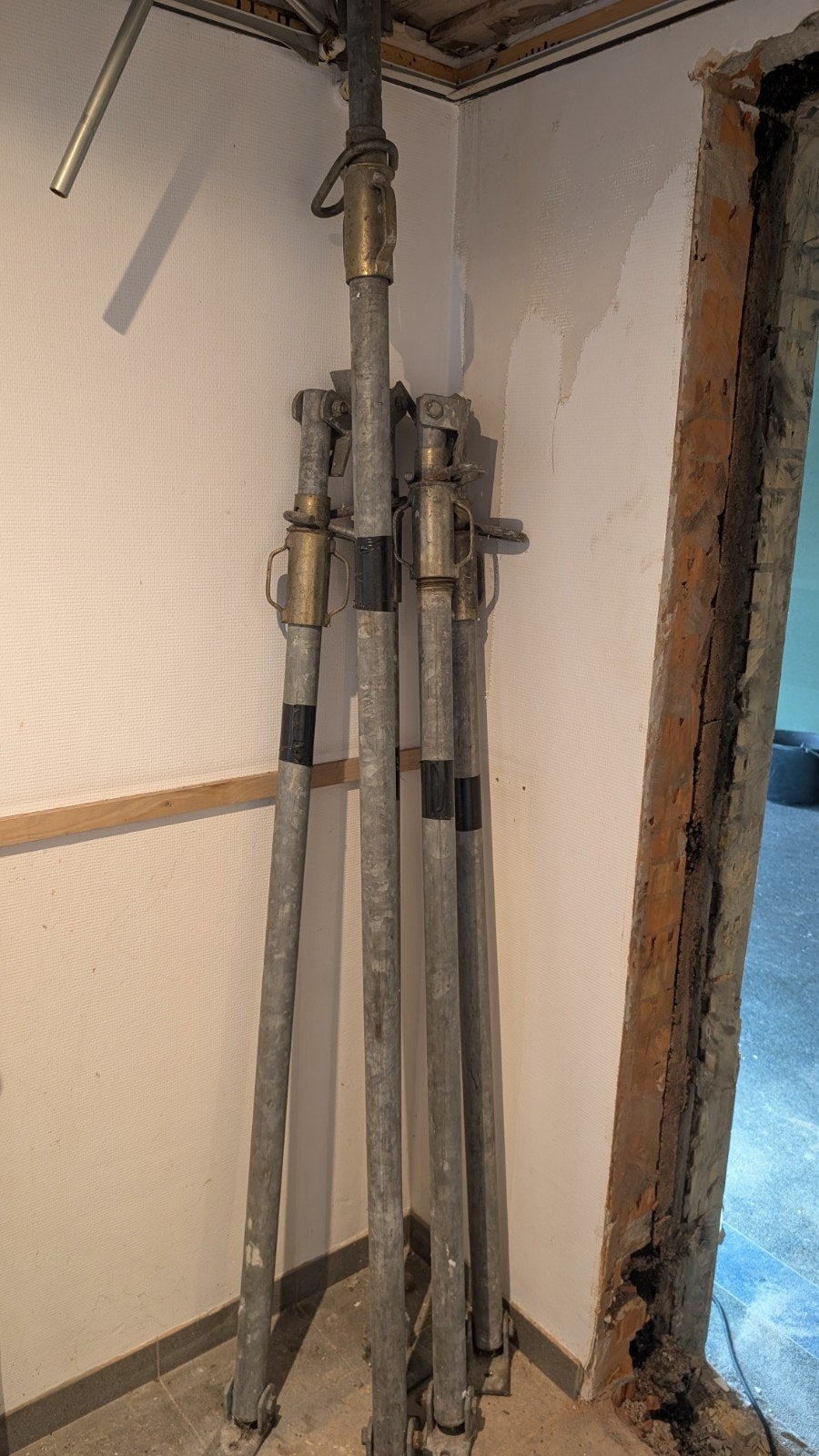 Schroef bouwstempels - 4x 180cm, 1x 240cm, Ophalen, Gebruikt, Overige typen, 2 tot 5 meter