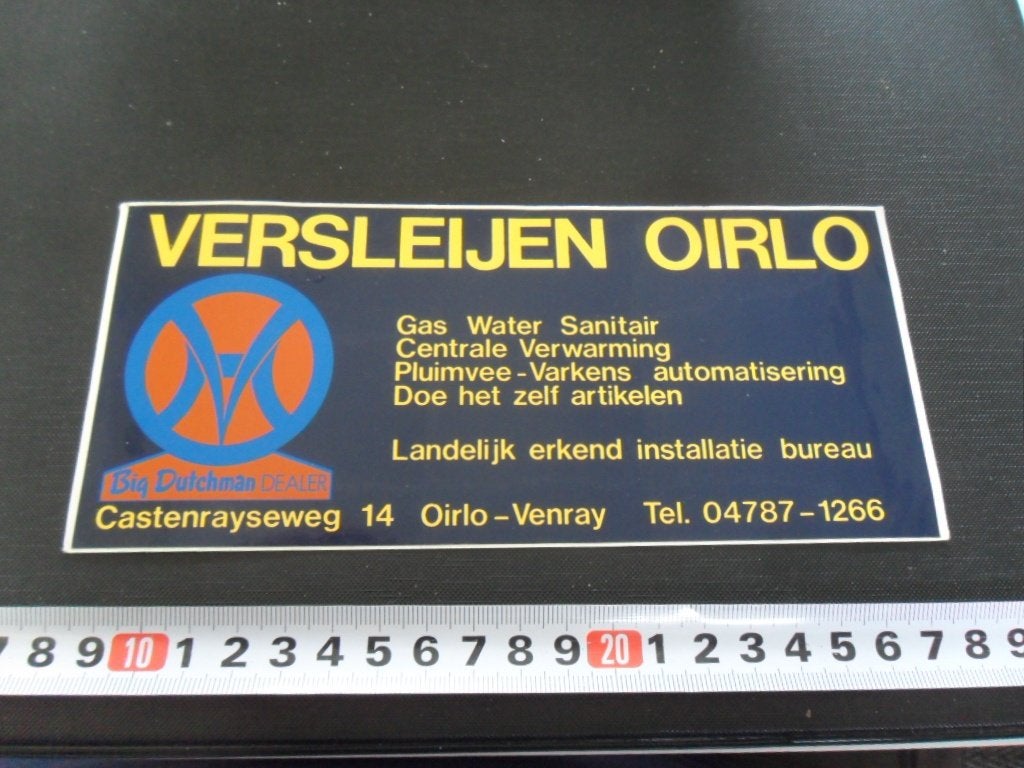 sticker Oirlo  Venray  VERSLEIJEN OIRLO  Big Dutchman Dealer, Ophalen of Verzenden, Zo goed als nieuw