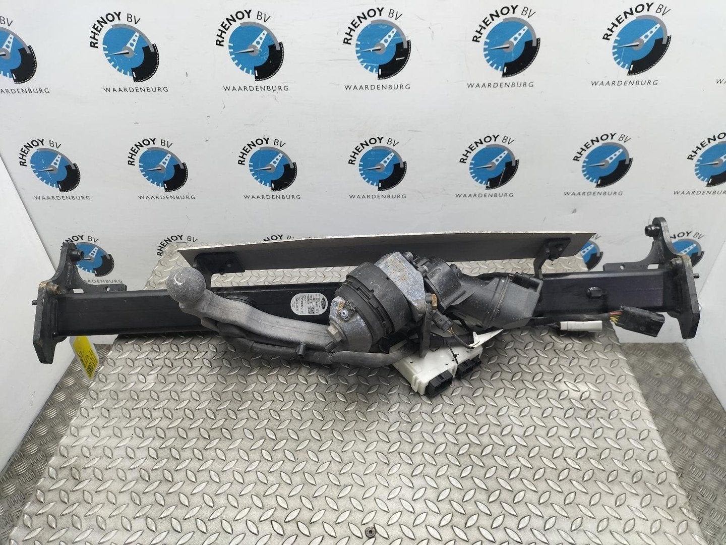 FORD KUGA ST-Line TREKHAAK 2024, Stiba lid