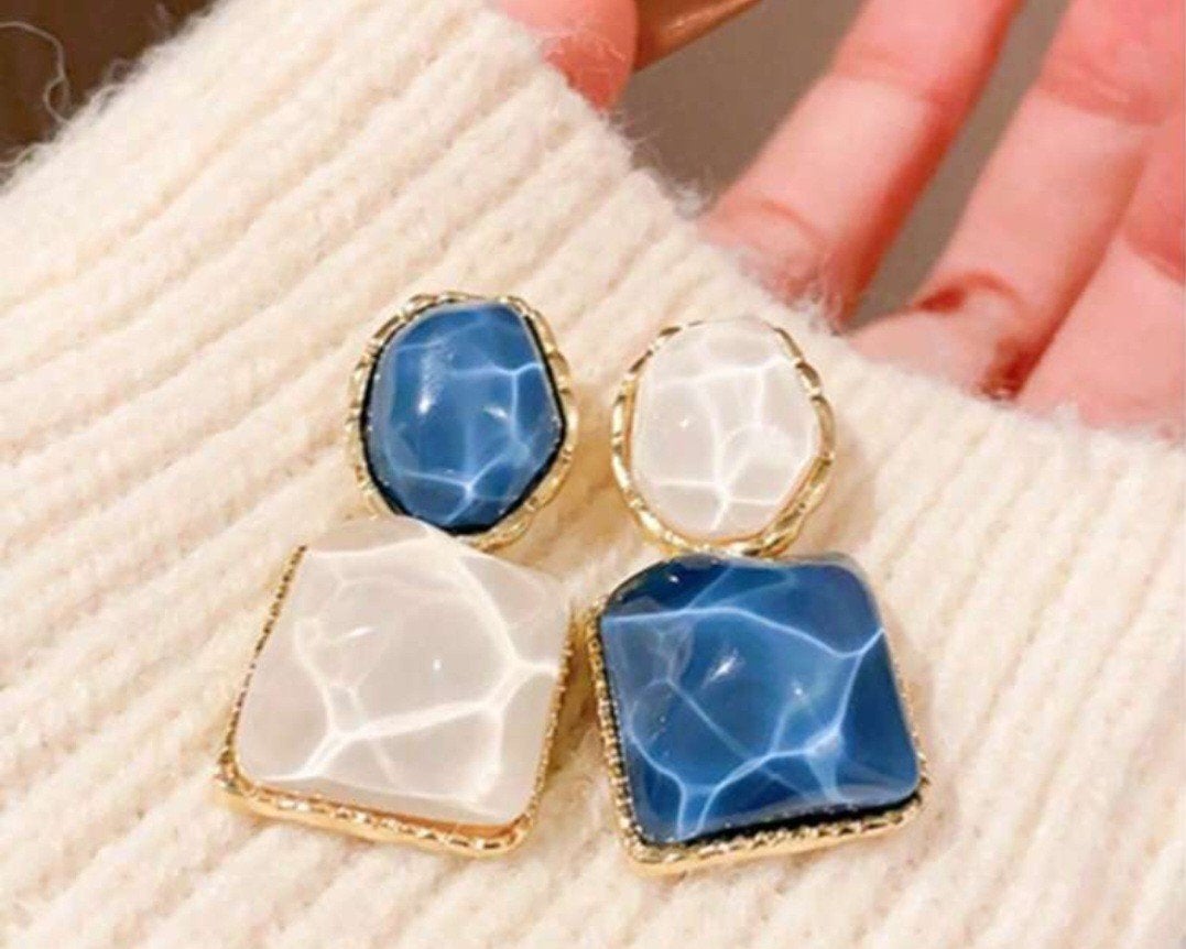 GRATIS VERZENDING Blauw/Witte Hangers Oorbellen, Sieraden, Tassen en Uiterlijk, Oorbellen, Overige materialen, Hangers, Blauw