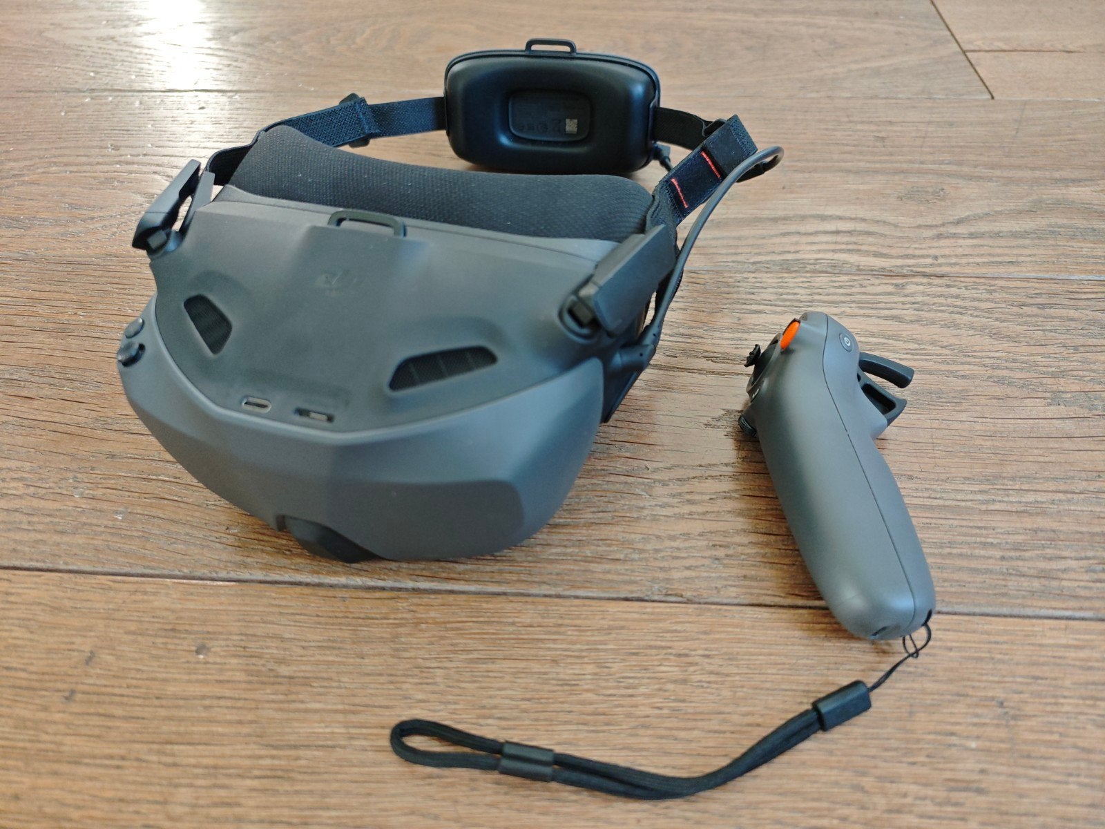 DJI goggles N3 inclusief RC Motion 3 Controller, Ophalen of Verzenden, Zo goed als nieuw, VR-bril, Overige platformen