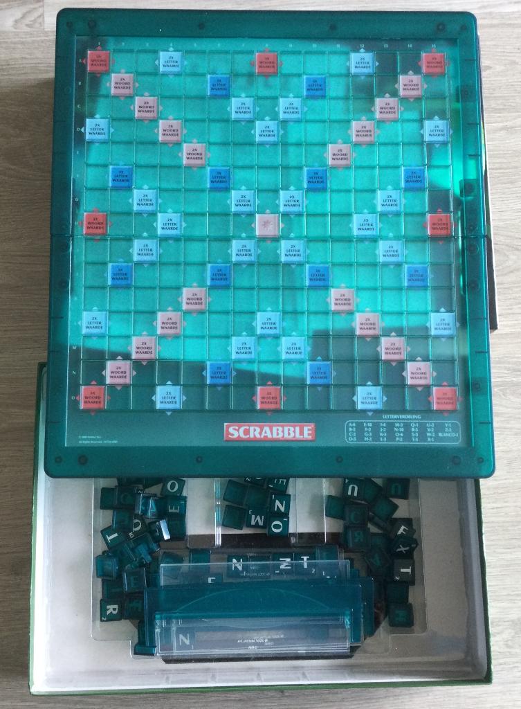 Scrabble de luxe-Jubileum editie, Hobby en Vrije tijd, Gezelschapsspellen | Bordspellen, Een of twee spelers, Ophalen of Verzenden