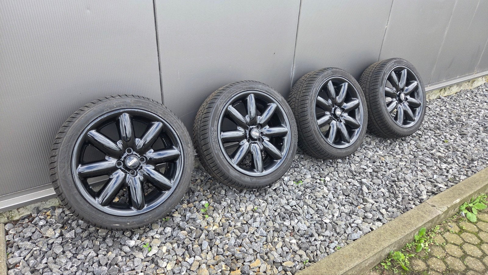 17 inch velgen met winterbanden voor Mini 4x100, Auto-onderdelen, Gebruikt, Banden en Velgen, 17 inch, Personenwagen