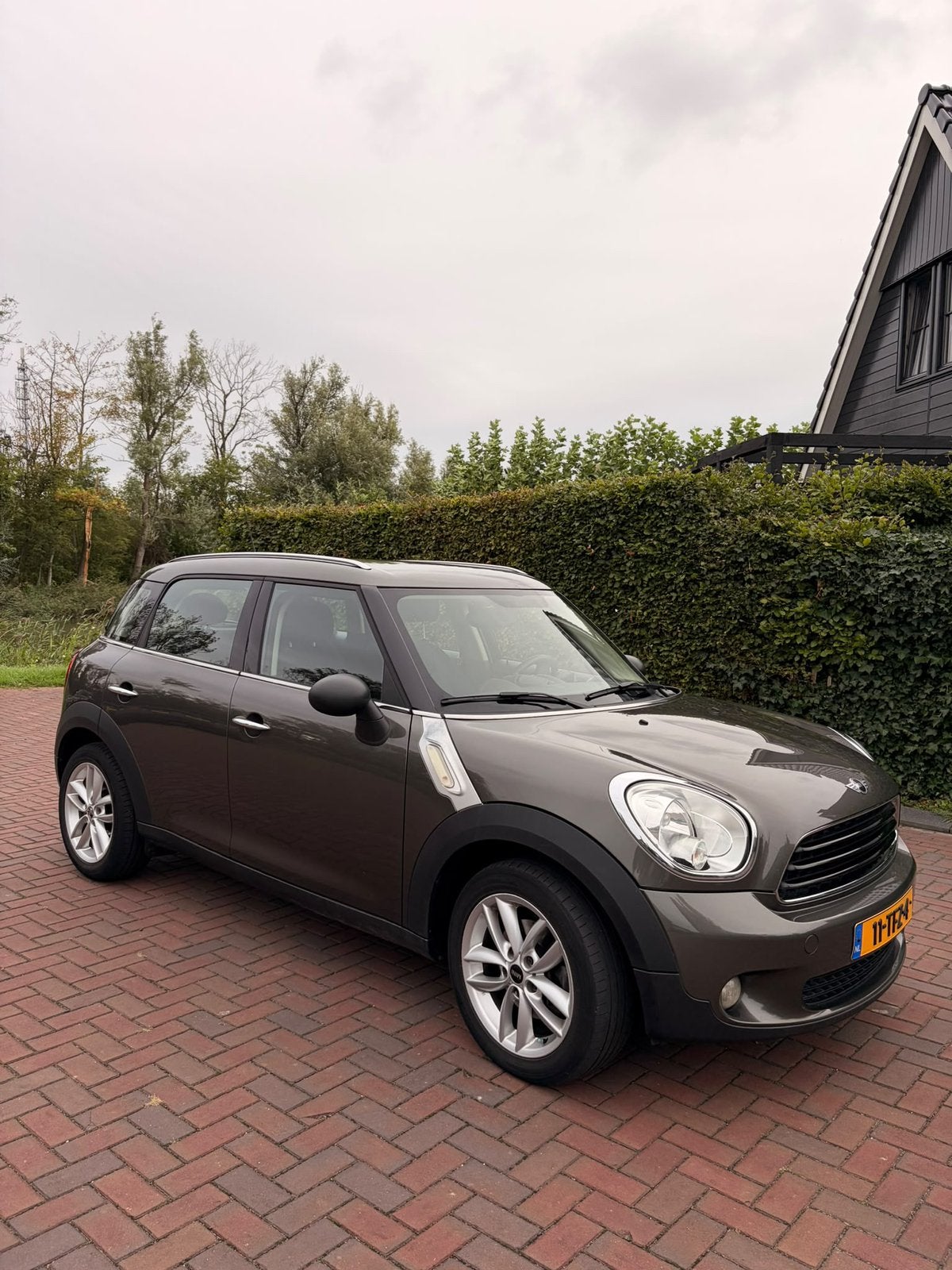 Mini Countryman 1.6 D ONE 2012 Grijs, Auto's, Voorwielaandrijving, 23 km/l, Origineel Nederlands, 140 €/maand