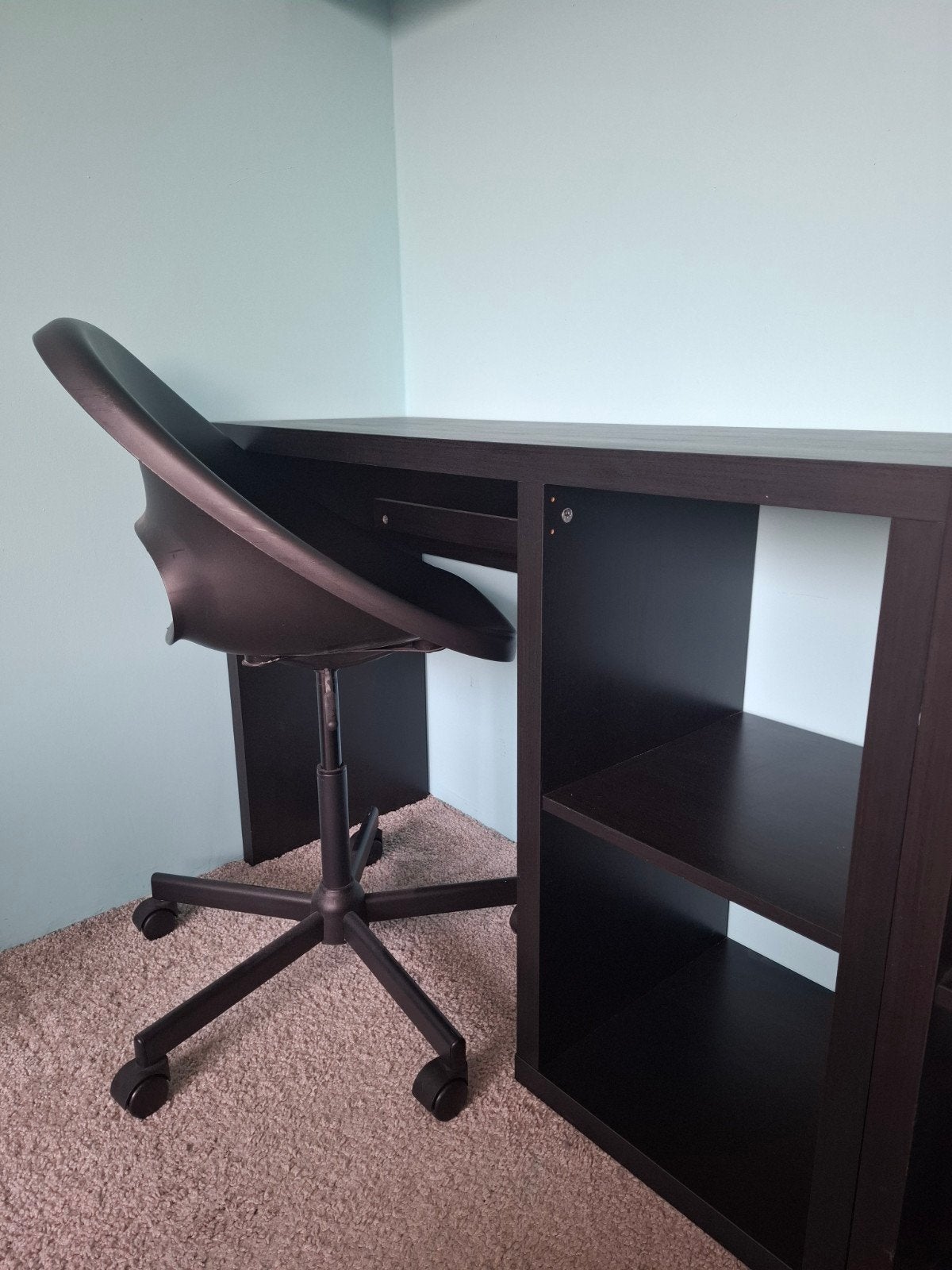 Bureau met stoel, Ophalen, 39 cm, Hout, Zo goed als nieuw