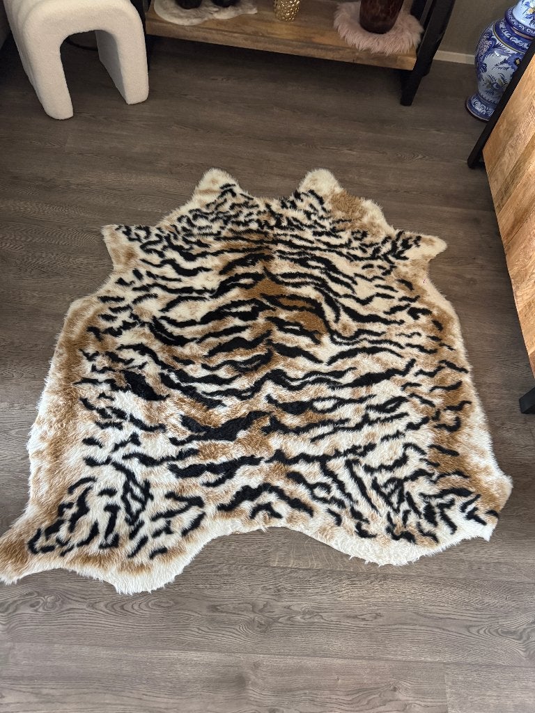 vloerkleed tijger, Ophalen, Zo goed als nieuw, Overige vormen, 100 tot 150 cm