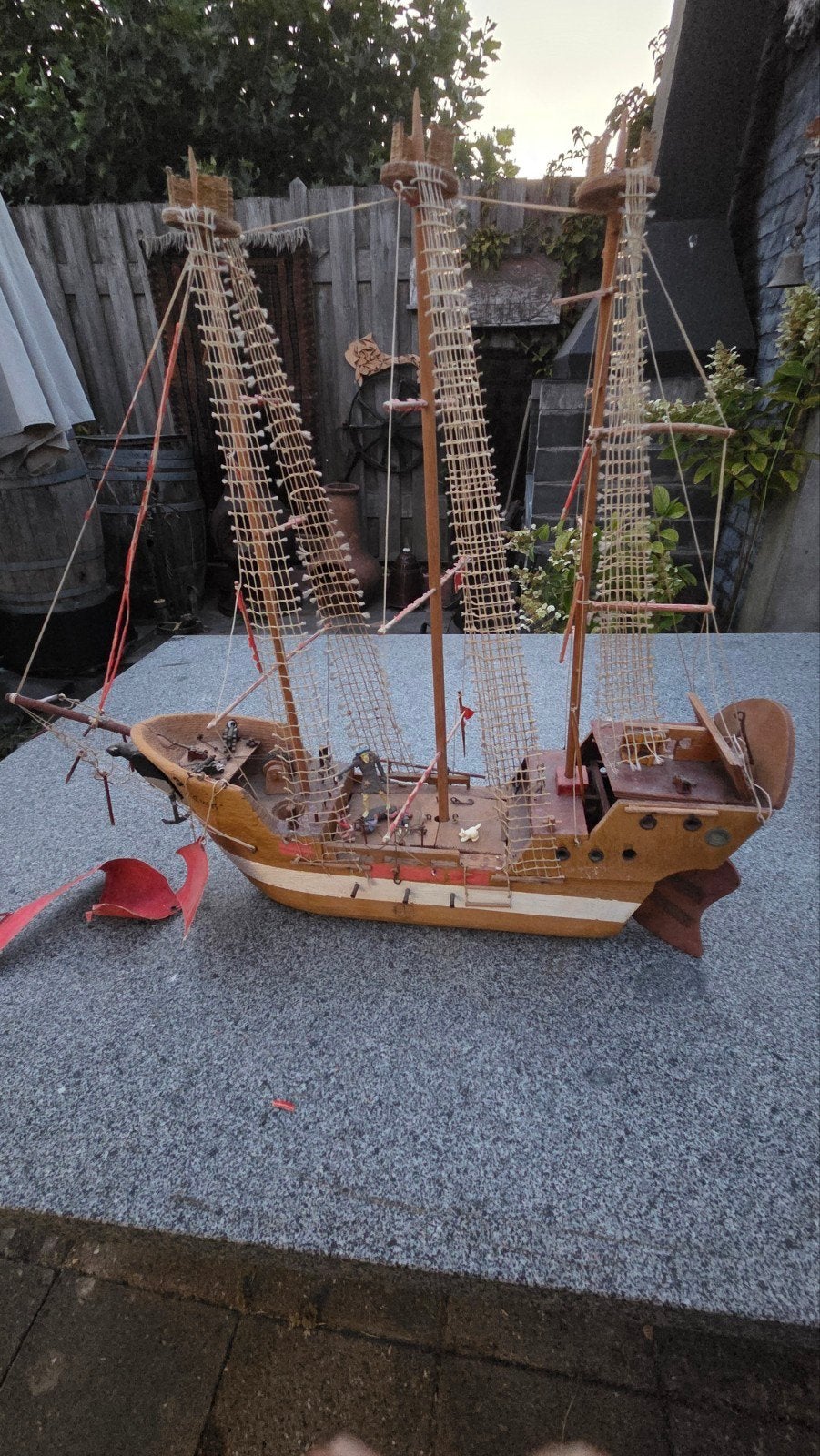 oude piraten schep van hout gemaakt, Hobby en Vrije tijd, Modelbouw | Boten en Schepen, Ophalen of Verzenden, Gebruikt