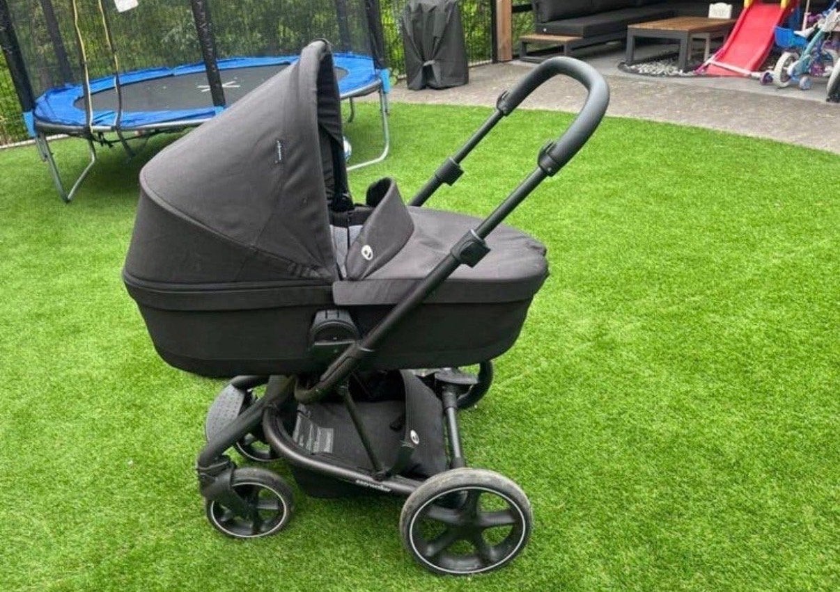 Easywalker Harvey 3 kinderwagen met reiswieg en zitje, Ophalen of Verzenden, Zo goed als nieuw, Met reiswieg, Kinderwagen
