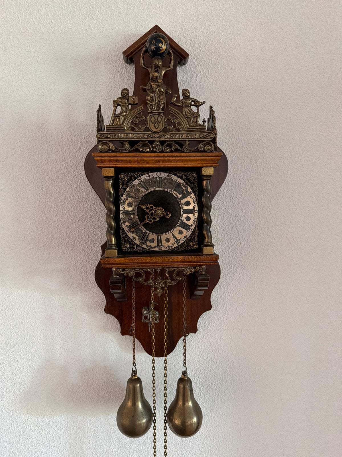 Prachtige Zaanse klok - Klassiek en functioneel, Ophalen