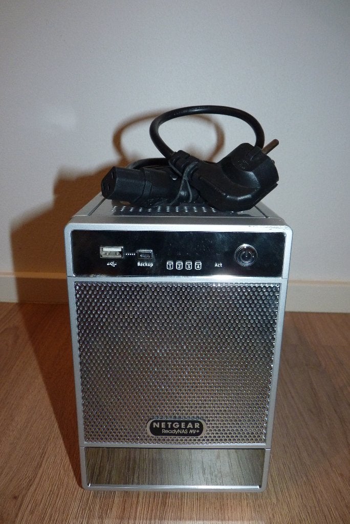 Netgear ReadyNAS NV+ NAS-server (RND4000), Computers en Software, Ophalen, Zo goed als nieuw