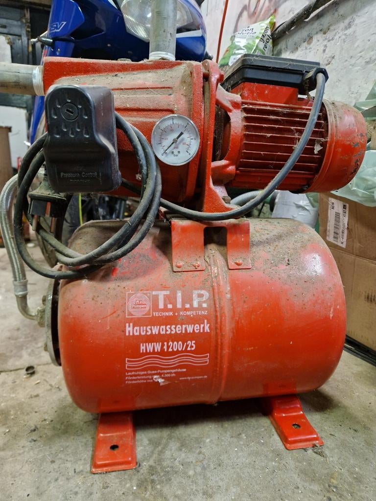 T.I.P. Hydrofoorpomp HWW 1200/25 - 1200W, 5 bar, Tuin en Terras, Waterpompen, Ophalen