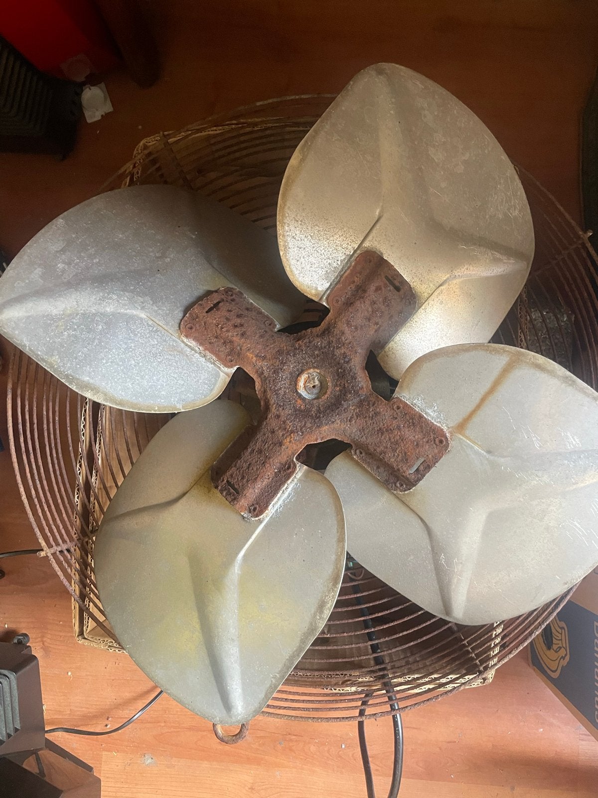 2x Robuuste Vintage/Industriële axiale ventilator — werkend, Ophalen, Gebruikt, Vloerventilator