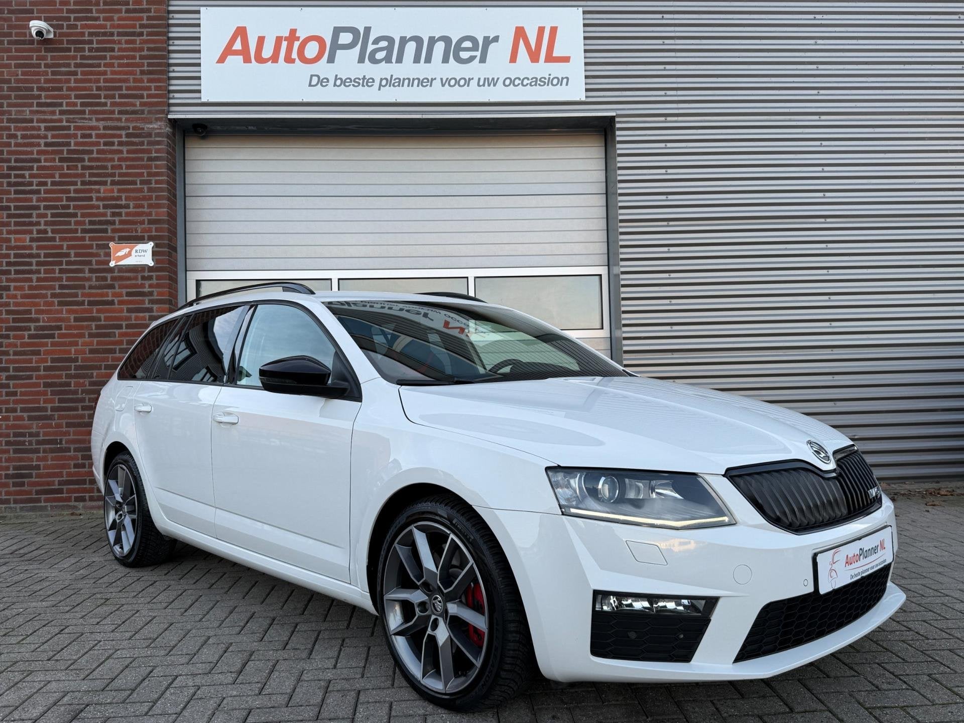 Skoda Octavia 2.0 TSI RS! 220PK! Clima! Cruise! Xenon!, Gebruikt, Zwart, 4 cilinders, 1984 cc